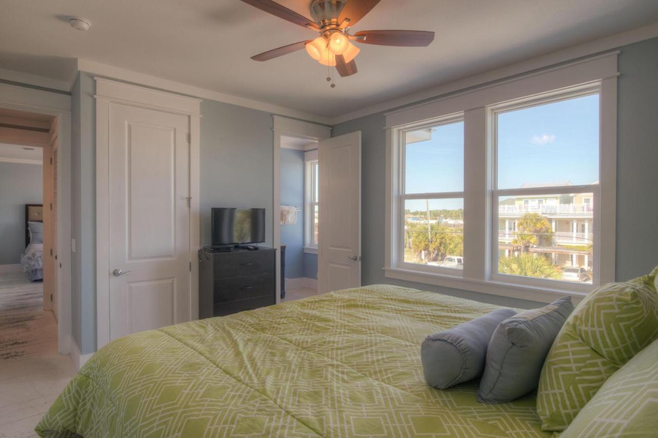 Holiday home Making Waves - New Rates For August 10 - September 3rd!!! *